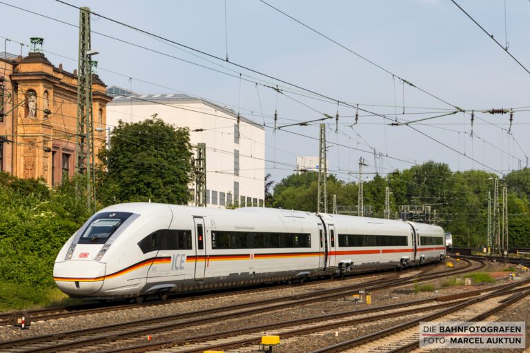 Die beiden „neuen“ ICE in Hamburg Die Bahnfotografen